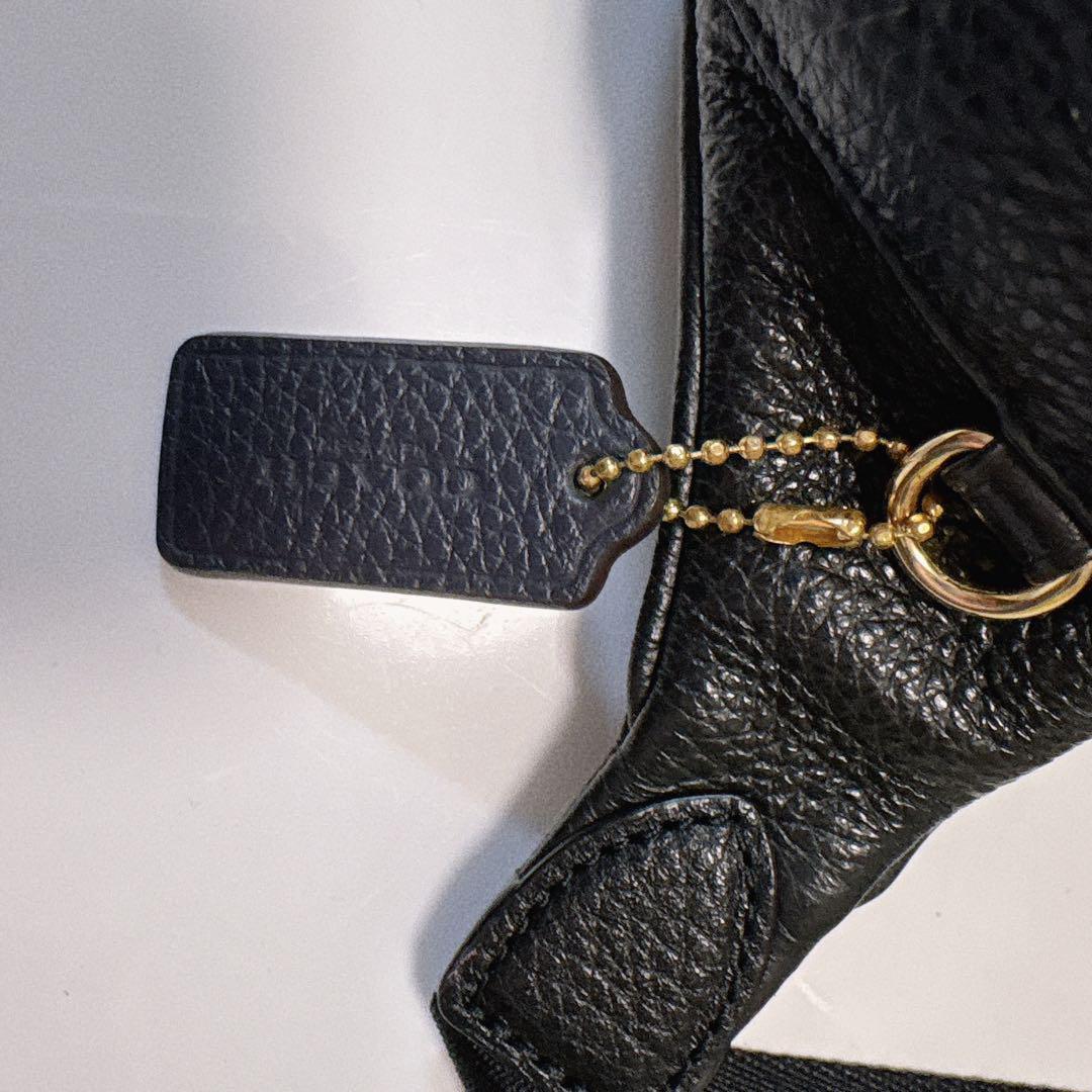 極美品　コーチ　ウエストポーチ　ボディバッグ　ネイビー　ペプルドレザー　6488