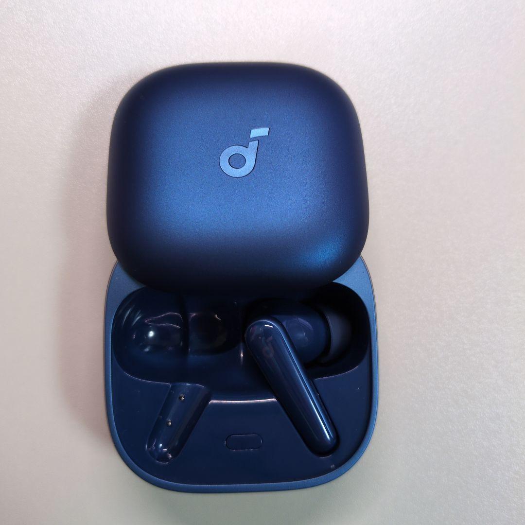 （充電器＋右耳イヤホン）Anker Soundcore Liberty 5