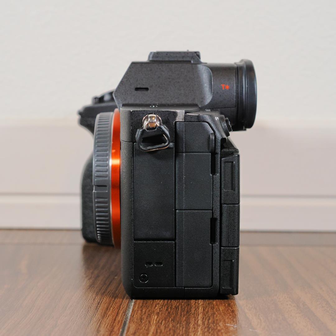 SONY α7RⅤ （ILCE-7RM5）ミラーレス一眼　ボディ