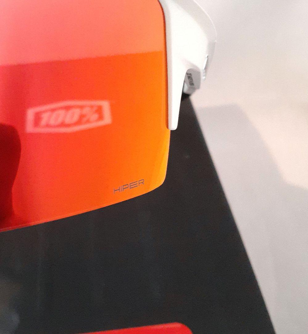 100％ Speedcraft ホワイト レッド ワンハンドレッド サングラス