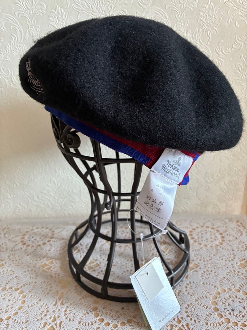 Vivienne Westwood オーブ刺繍　ベレー帽　ブラック