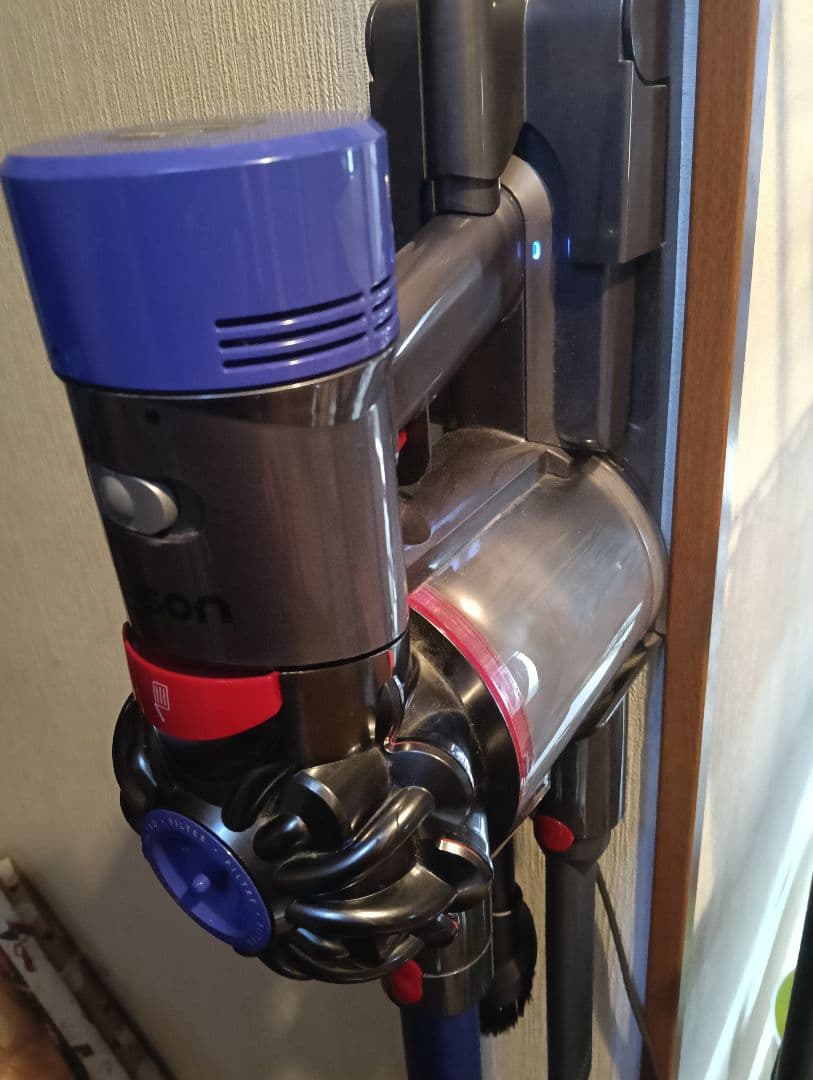 ダイソンv7fluffyDysonV7Fluffyモデル名SV11本体動作確認品