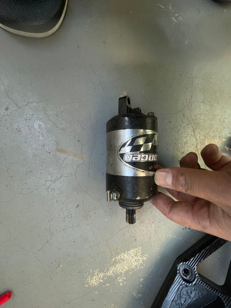 シグナス　りょう　カーボン部品