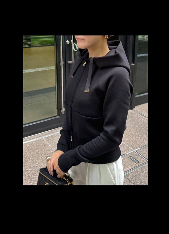 ジェンヌ☆パーカー 日本製美ラインパーカー ☆試着のみ