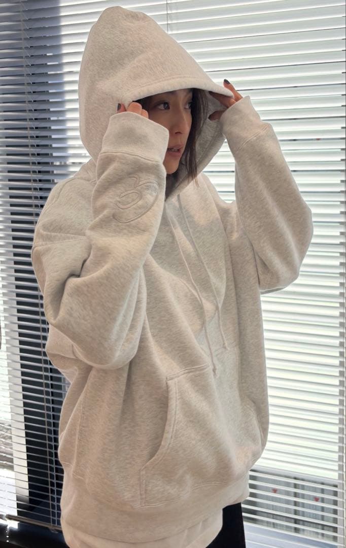 中村アンさん　ファンクラブ　グッズ　トレーナー　パーカー