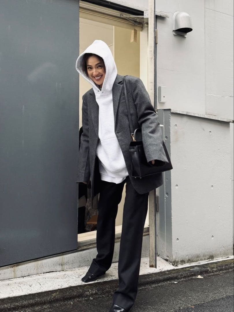 中村アンさん　ファンクラブ　グッズ　トレーナー　パーカー