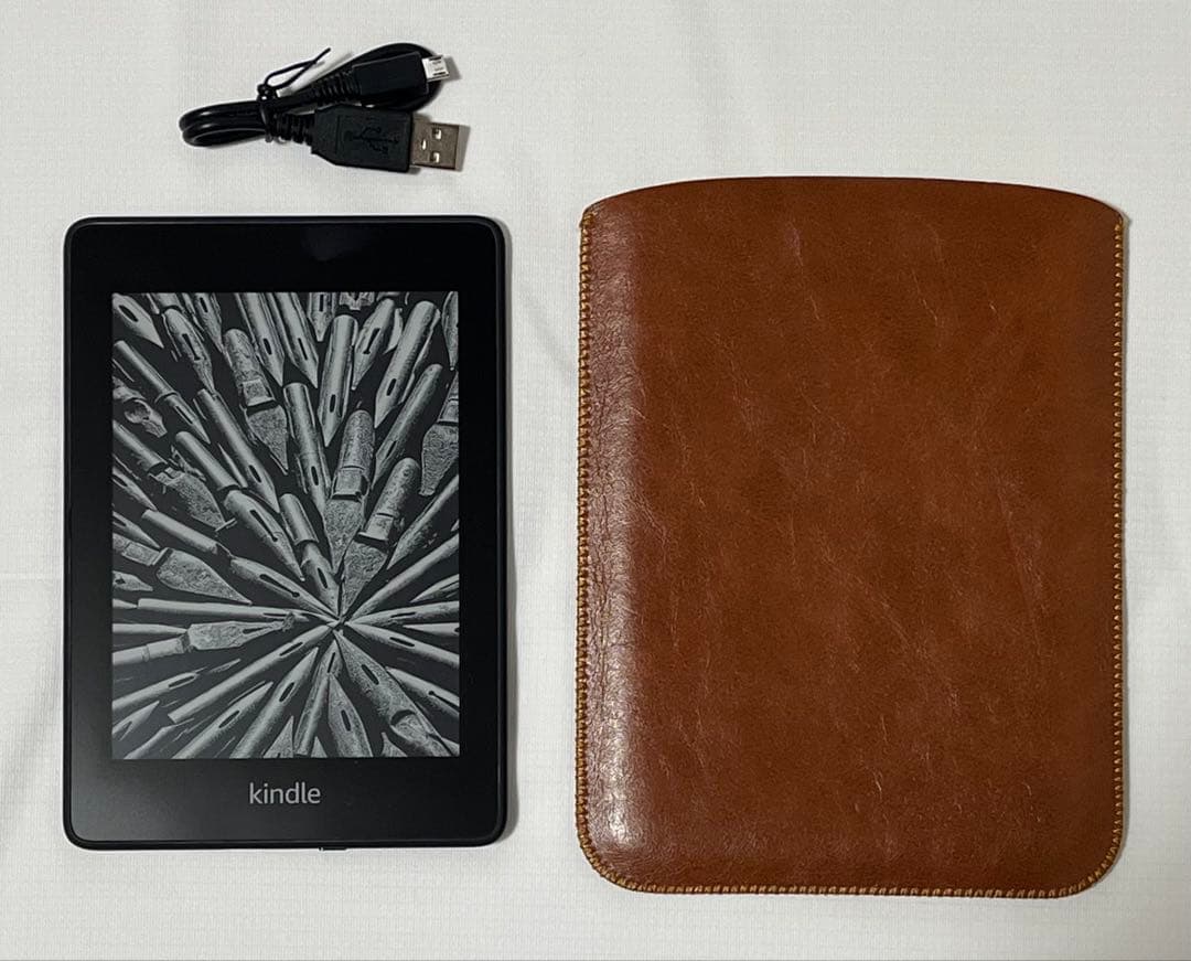 kindle Paperwhite 第10世代　32GB　広告なし、スリーブ付き