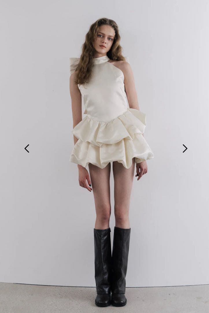 Etoile Balloon Dress. THE TOÉ