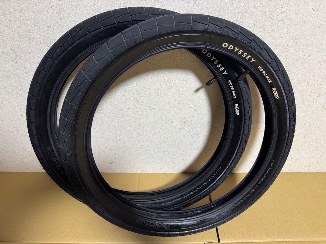 BMXタイヤOdyssey Broc Raifordのシグネチャー