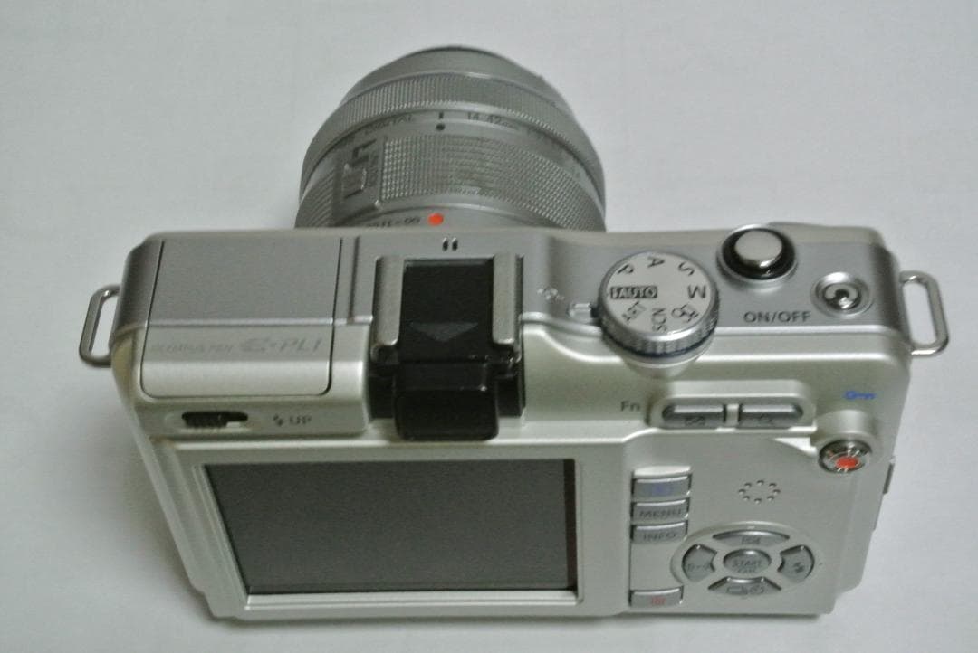 【ジャンク・訳あり】OLYMPUS PEN E-PL1 第3世代レンズセット