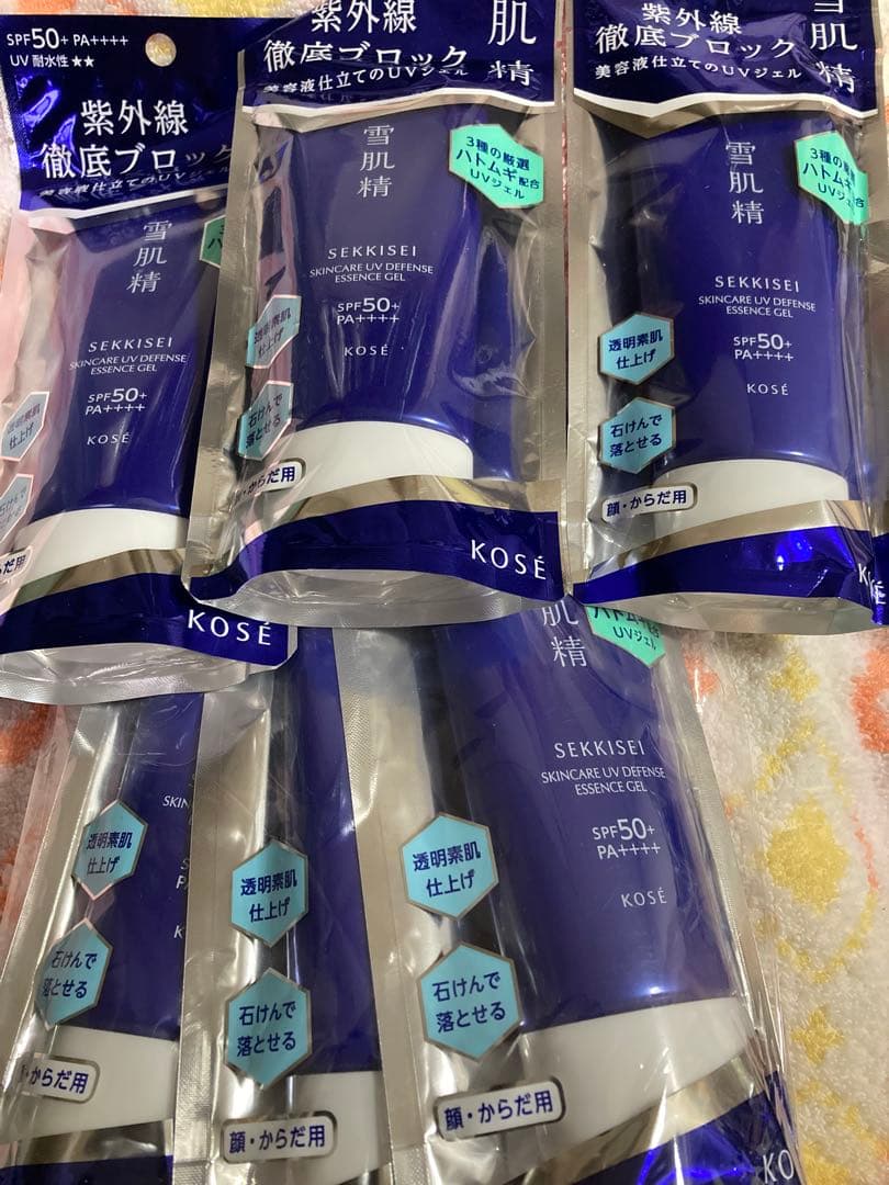 雪肌精　KOSE スキンケア　UV エッセンスジェル　日焼け止めジェル　新品