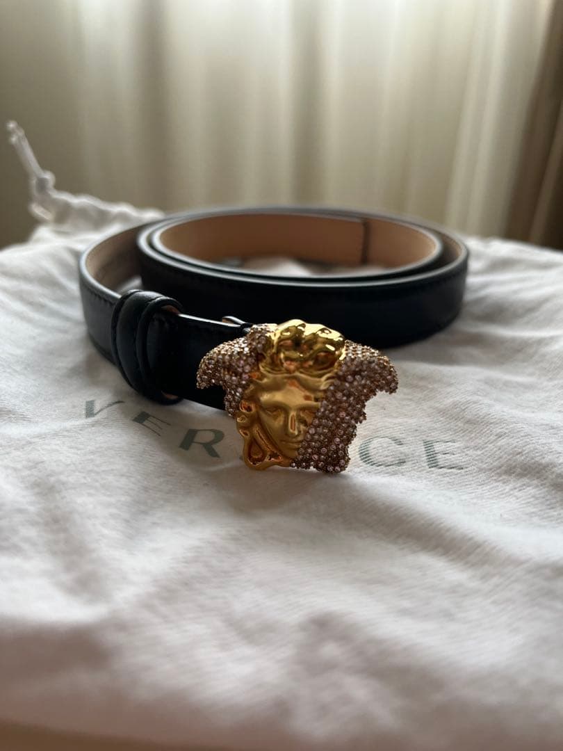 VERSACE レザー ベルト ゴールドメデューサ