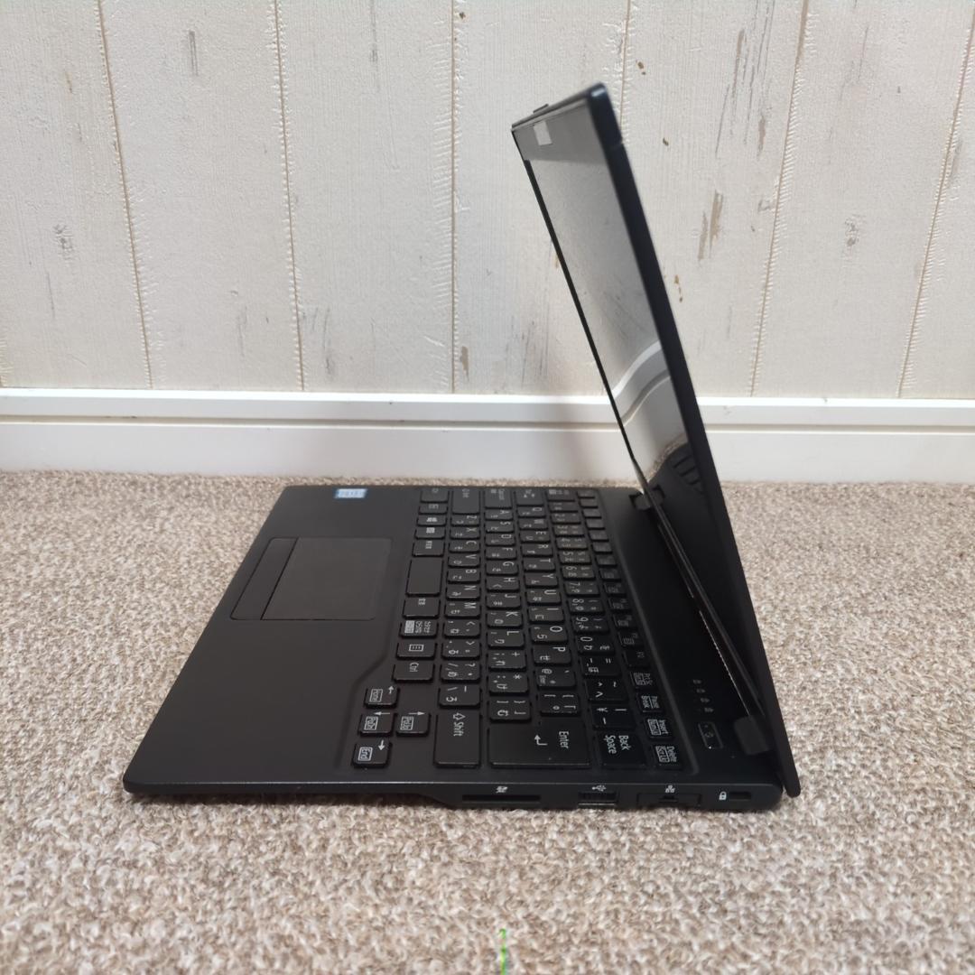 富士通 UH90/D2 i7 SSD256GB Office2021 軽量✨