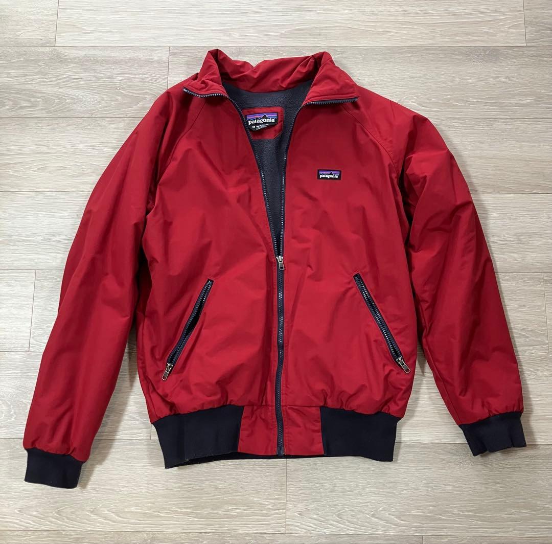 patagonia 赤 ナイロンジャケット