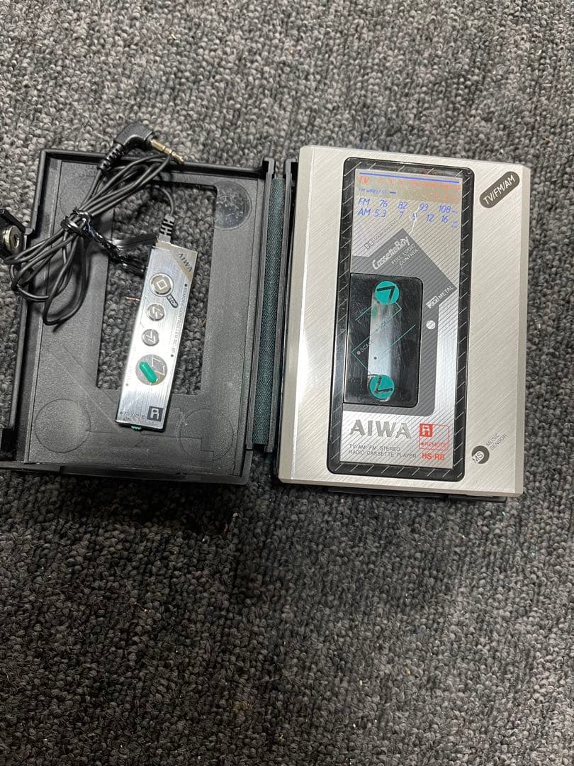 AIWA カセットプレーヤー HS-R8 (ジャンク品)