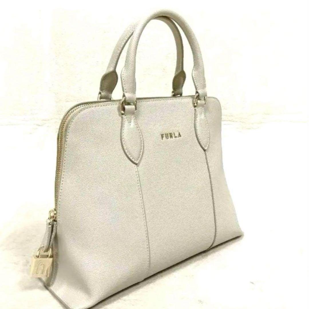 FURLA フルラ グレージュ ヴィットリアMドーム 2wayレザーハンドバッグ