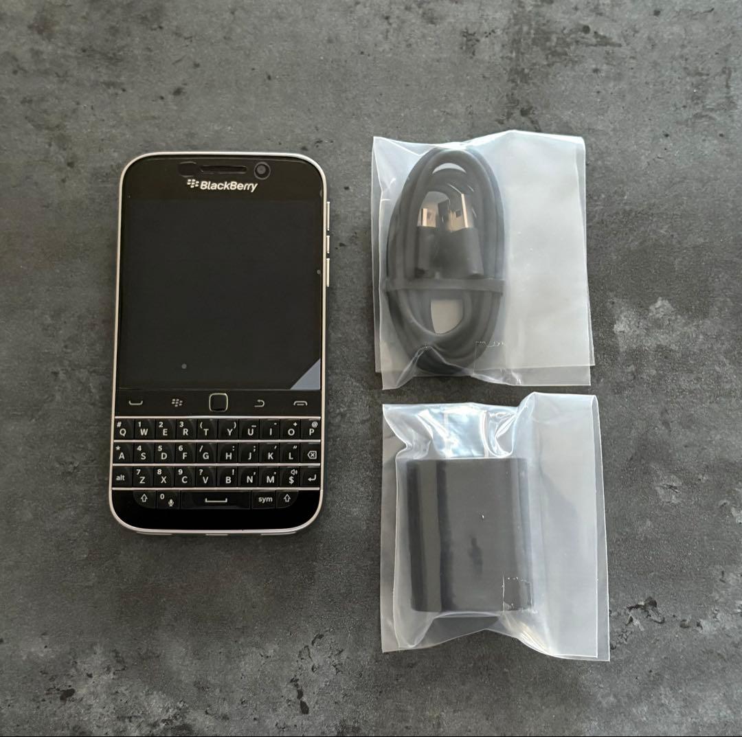 ブラックベリー クラシック BlackBerry Classic Q20 黒
