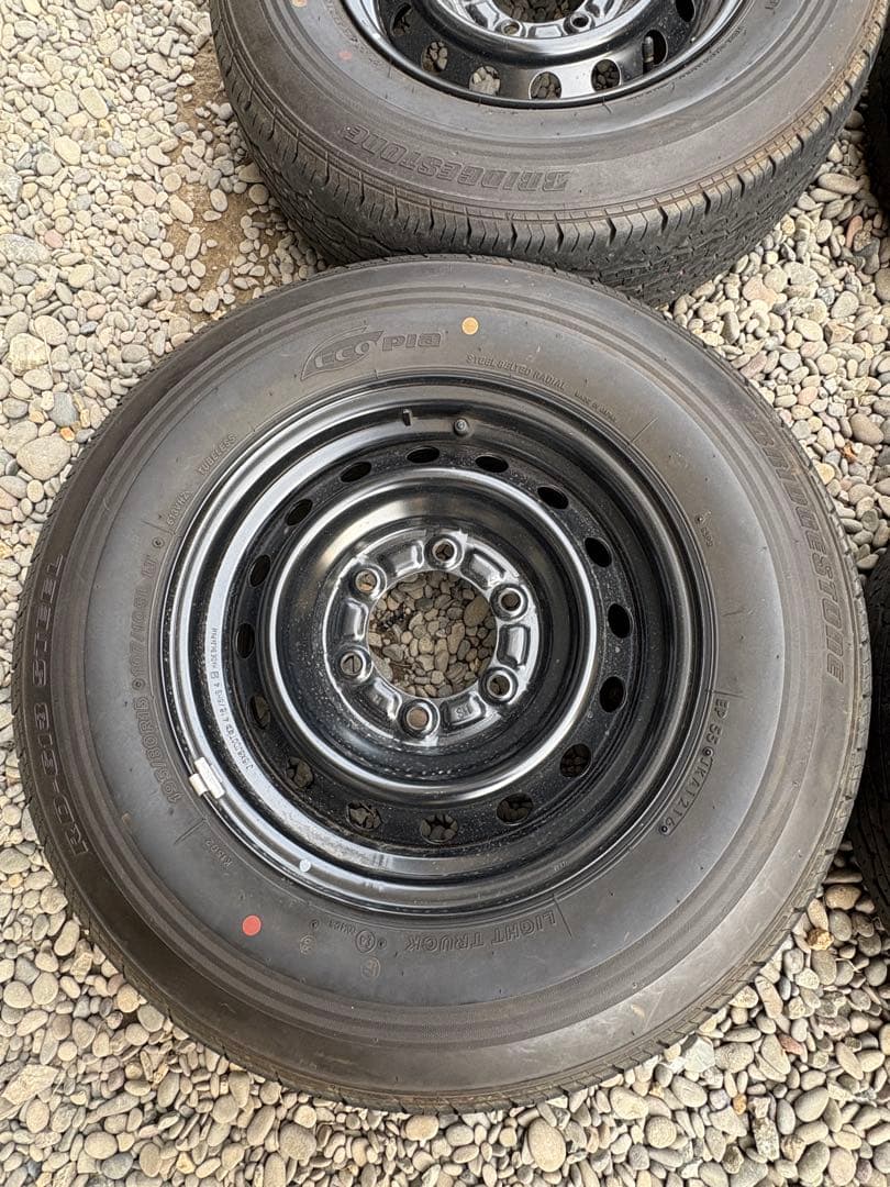ハイエース　純正ホイール　4本セット エコピア 195/80r15ラジアルタイヤ