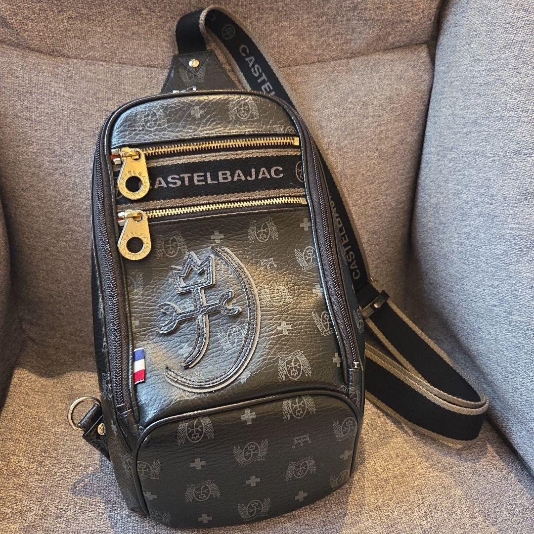 【 はや 】CASTELBAJAC ブラック ショルダーバッグ
