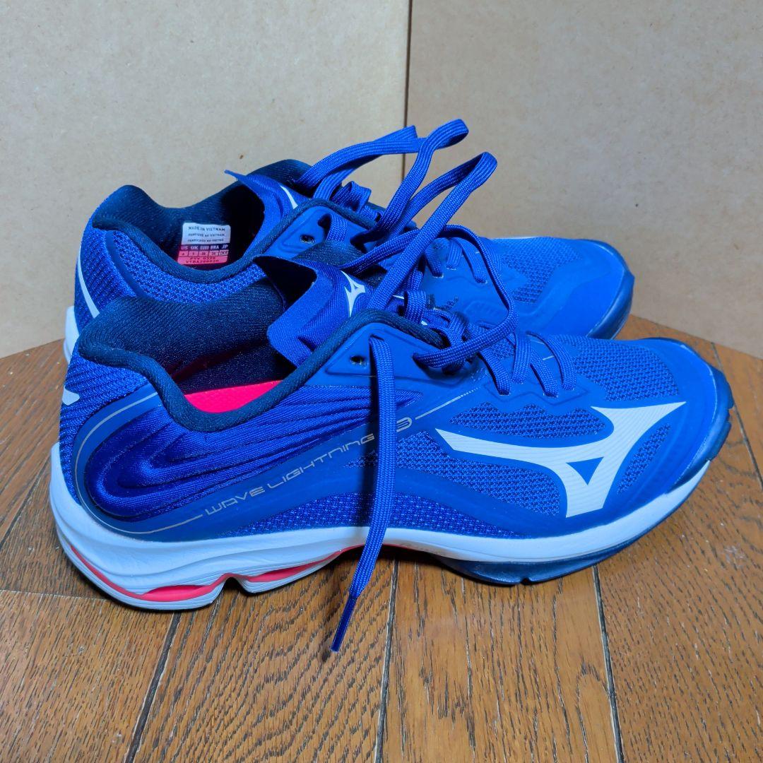 ウェーブライトニング Z6 バレーボールシューズ　24cm