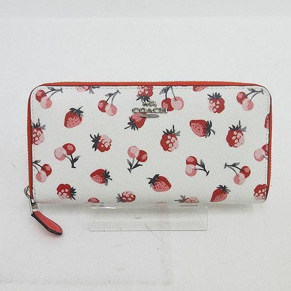 未使用品.COACHコーチ.ストベリー（苺柄）マルチカラー長財布