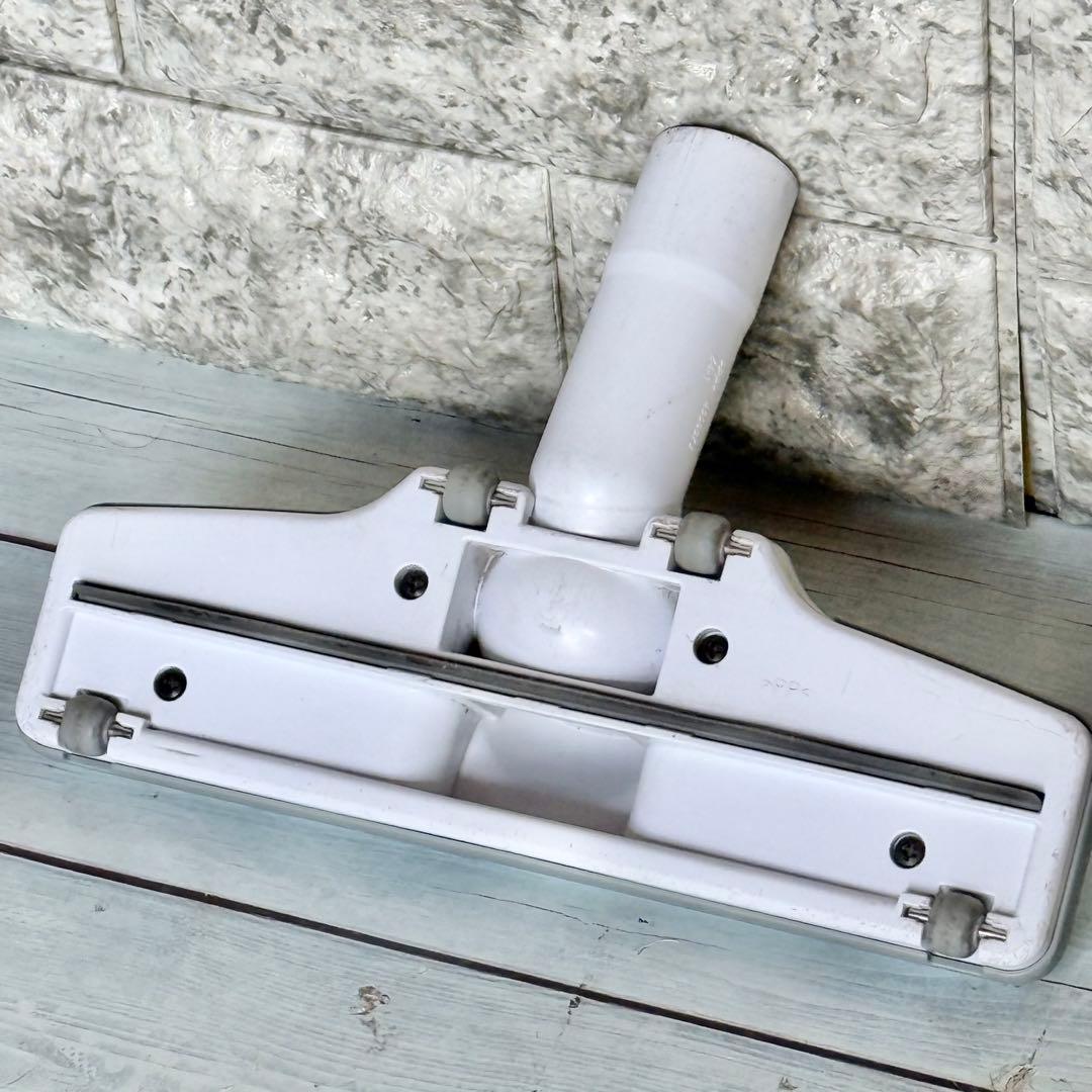 マキタ「CL181FDRFW」充電式クリーナー スタンド付き