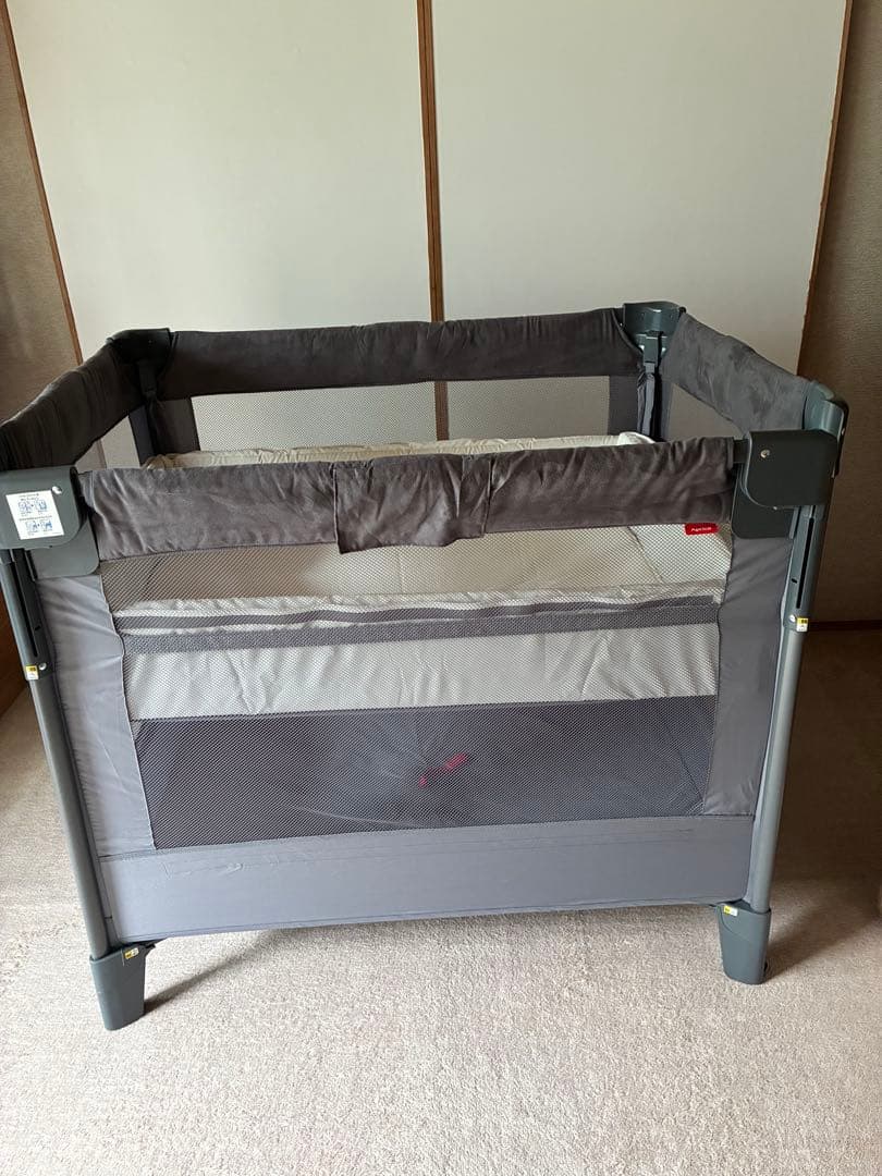 新品同様アップリカ　ココネルエアープラスAB