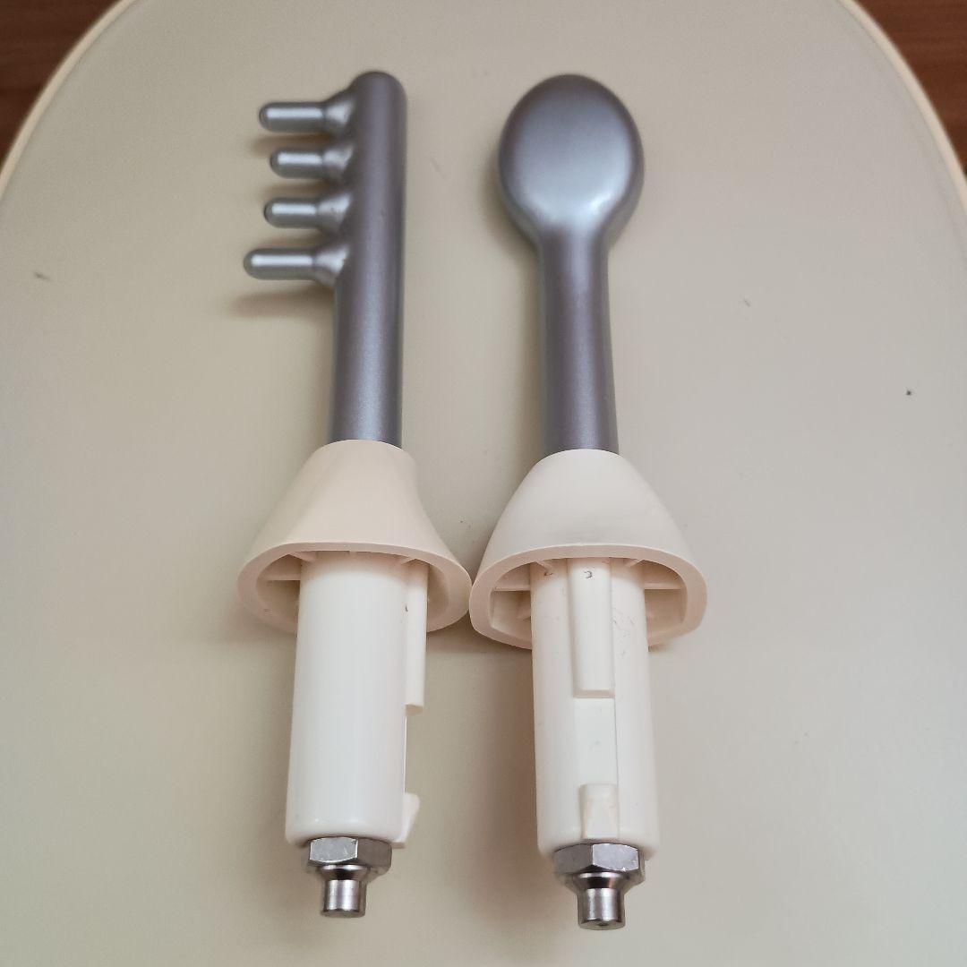 sagina 美顔器 2種類のアタッチメント付き