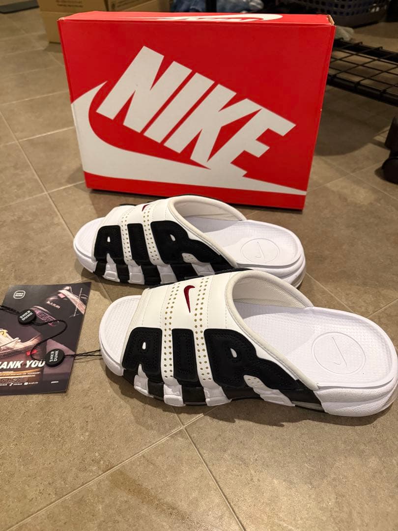 nike アップテンポ サンダル　ナイキ