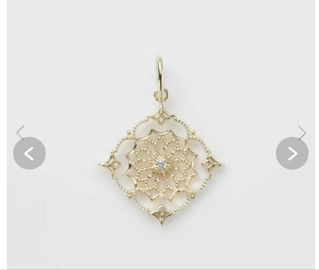 アガット　k10 透かし　フラワー　チャーム