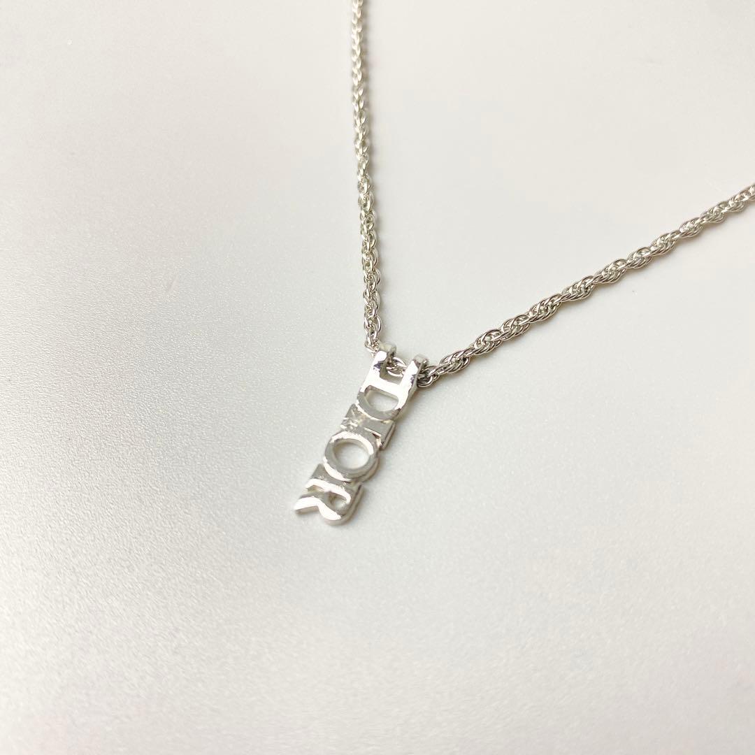 美品 DIOR ディオール ロゴ ネックレス シルバー