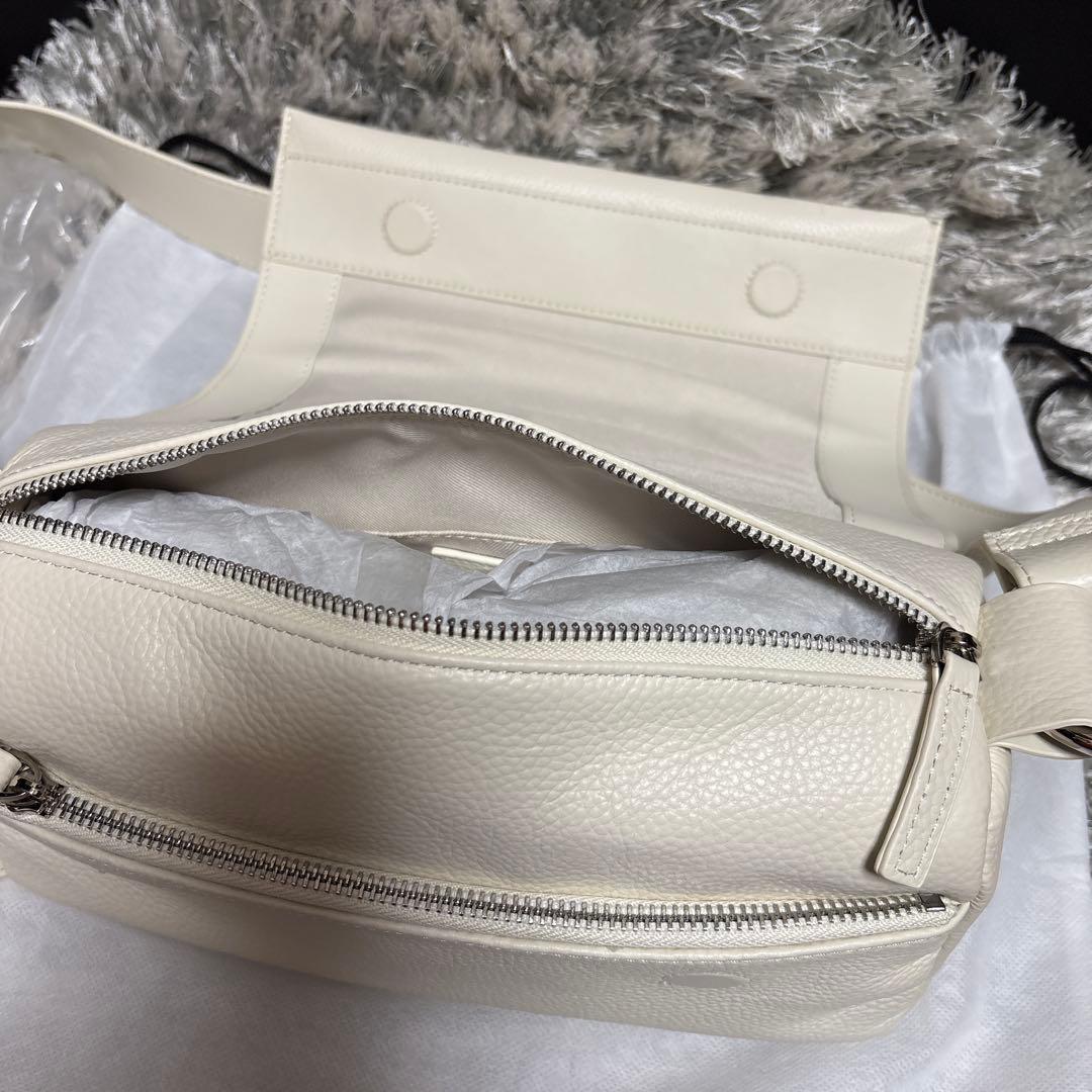 ビアズリー beardsley 牛革 ボディバッグ