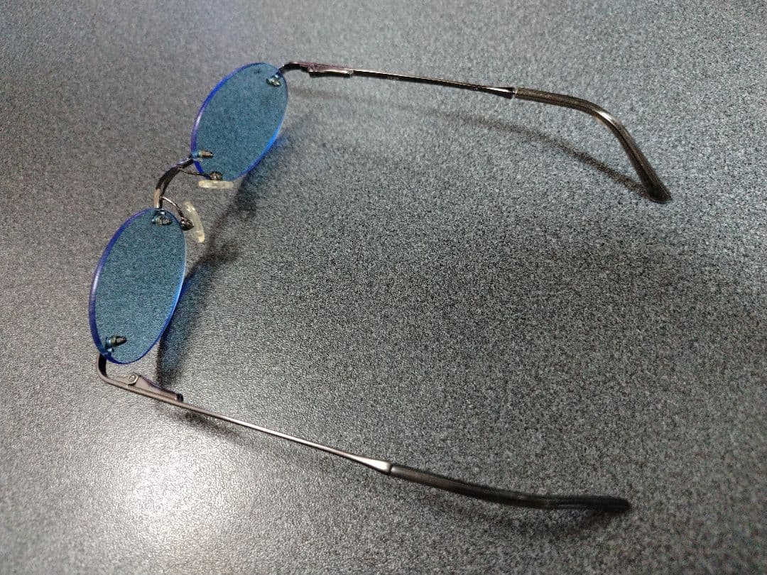 STUSSY サングラス ケース付き