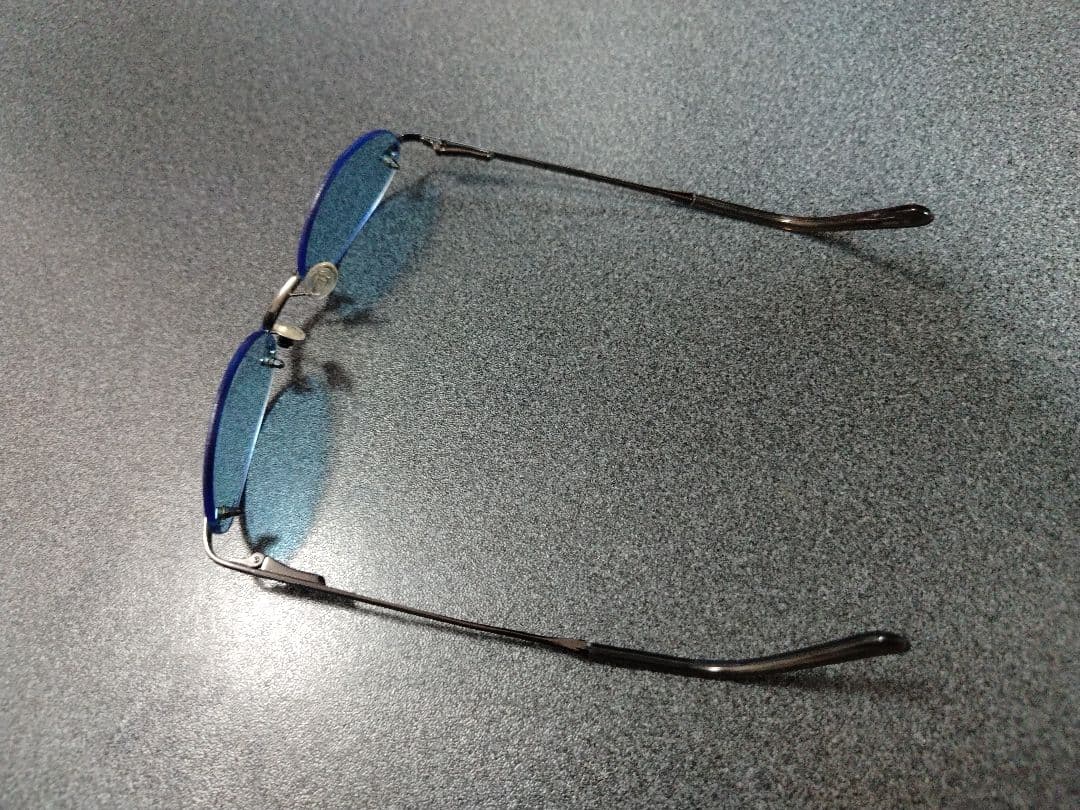 STUSSY サングラス ケース付き