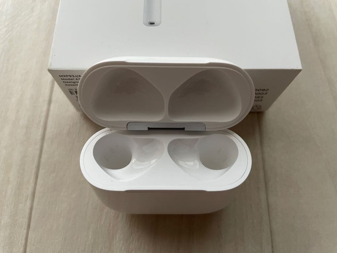 Apple AirPods 4 (ANC) ホワイト 本体 正規品