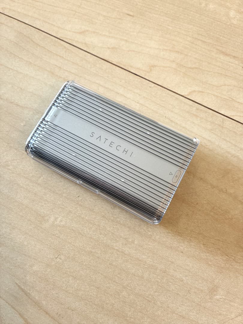 【美品】SATECHI USB4 NVMe SSD Pro エンクロージャー