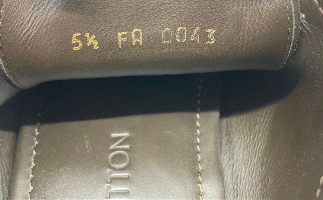 Louis Vuitton ダークブラウン モカシン