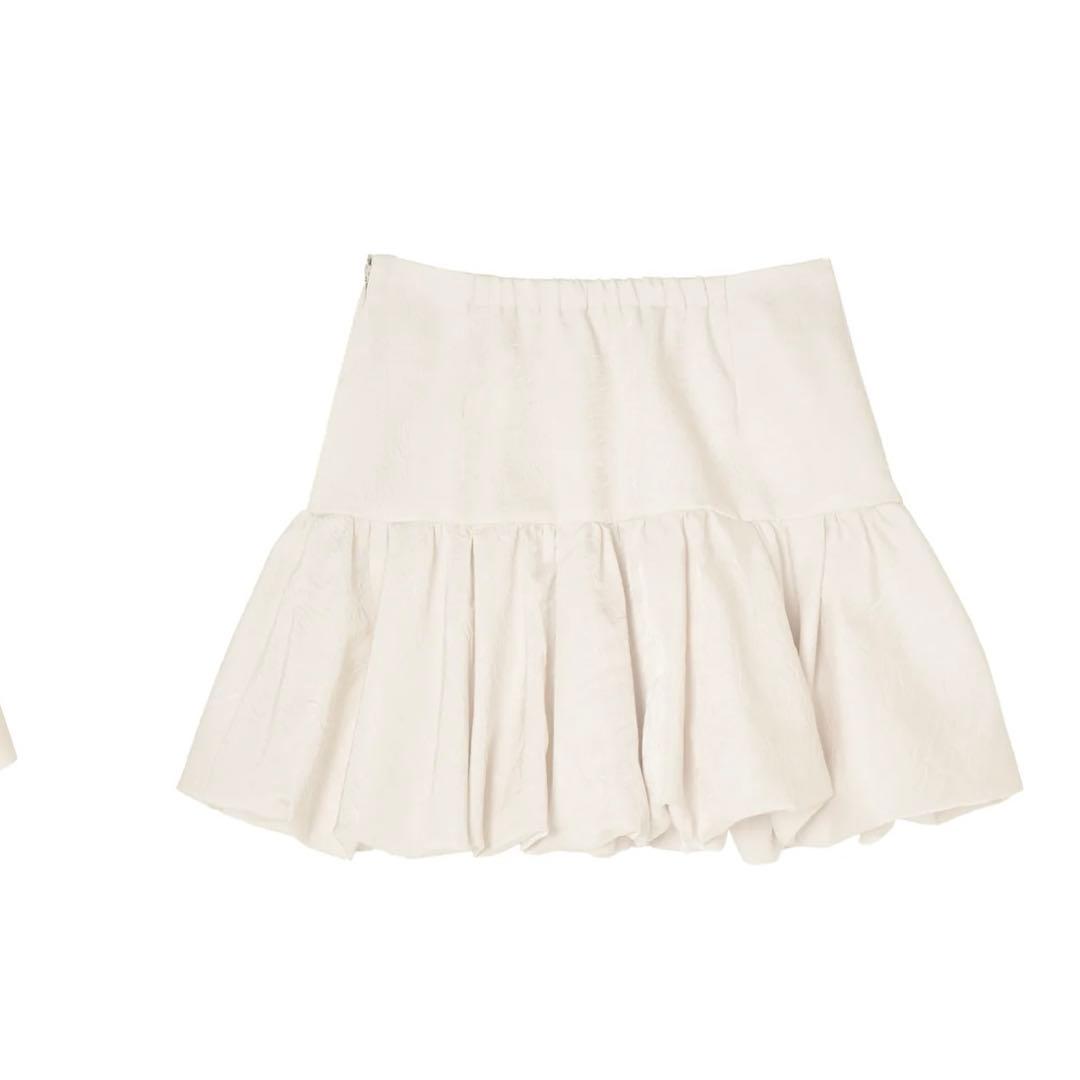 ハーリップトゥ　スカート エクリュ　新品　タグ付き