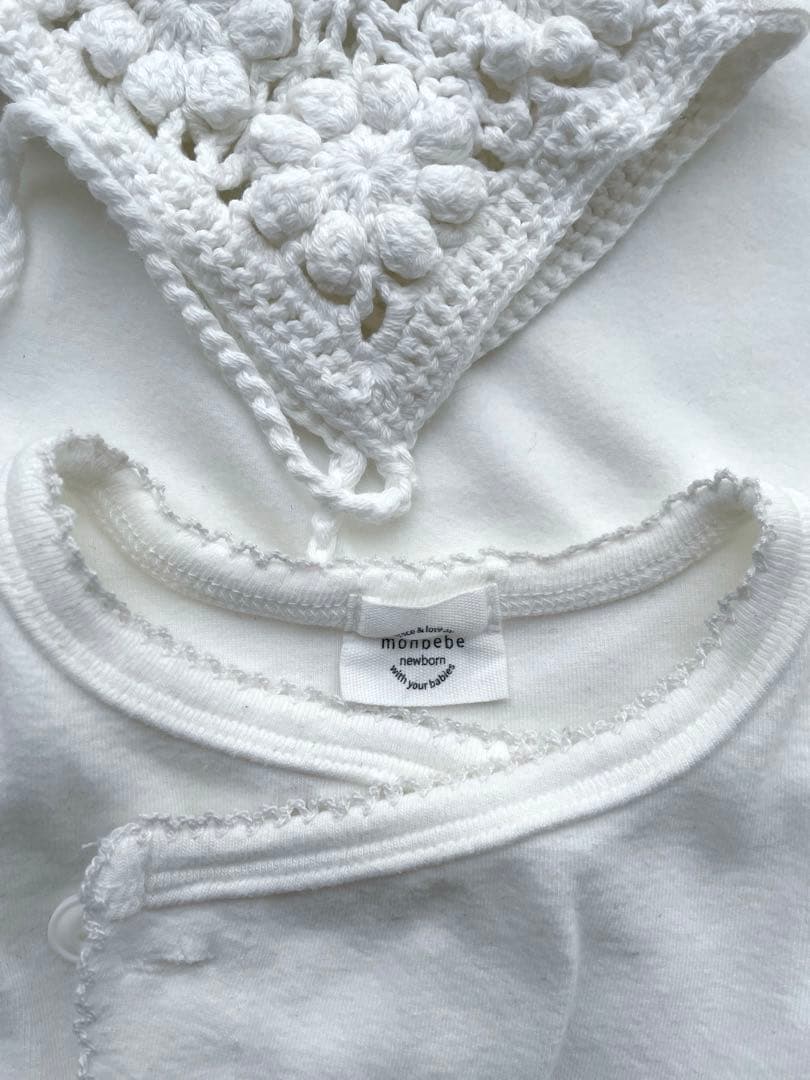 monbebe ホワイトロンパースと帽子セット 双子 年子