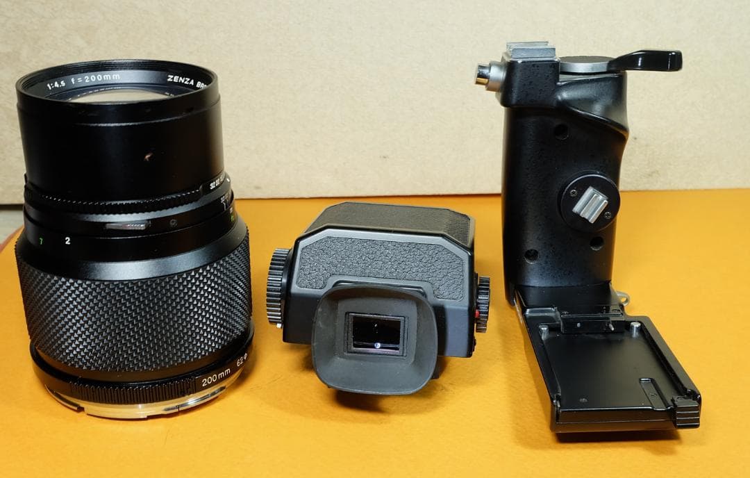 希少　Zenza Bronica MC 200mm f/4.5、アクセサリー2点
