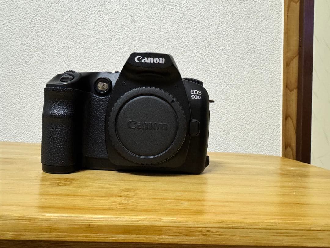 Canon EOS D30 デジタル一眼レフカメラ