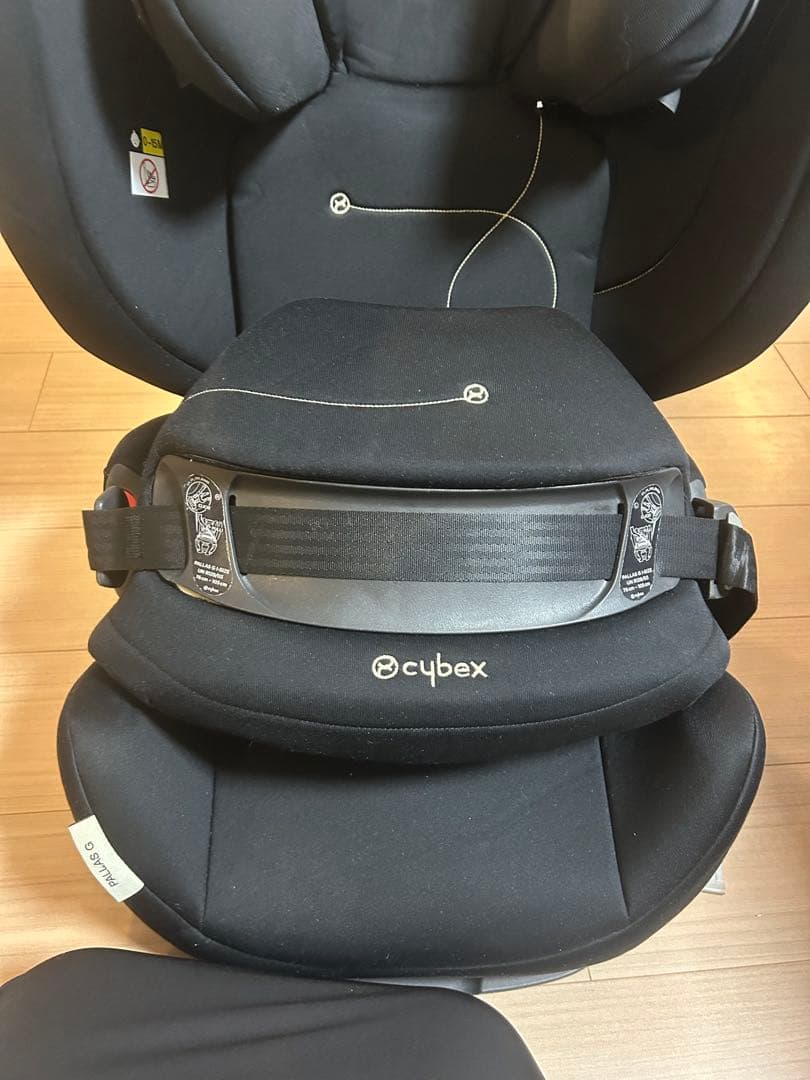【美品】Cybex PALLASG i-SIZE ムーンブラック