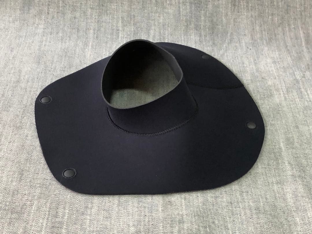 MECCA girl's Mサイズ　セミドライウェットスーツ 新品未使用