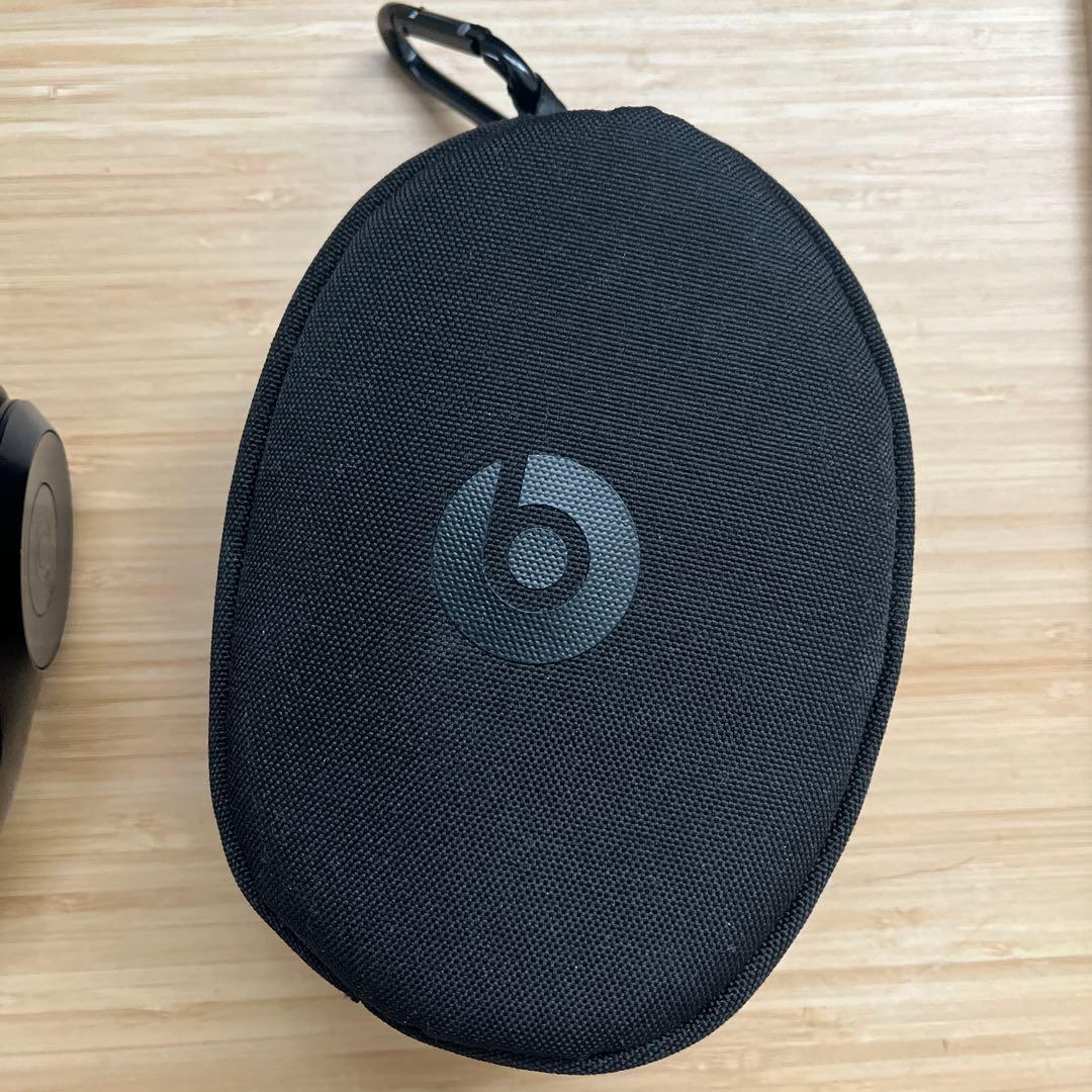 Beats Solo3 Wireless ワイヤレスヘッドホン　黒　収納ケース付