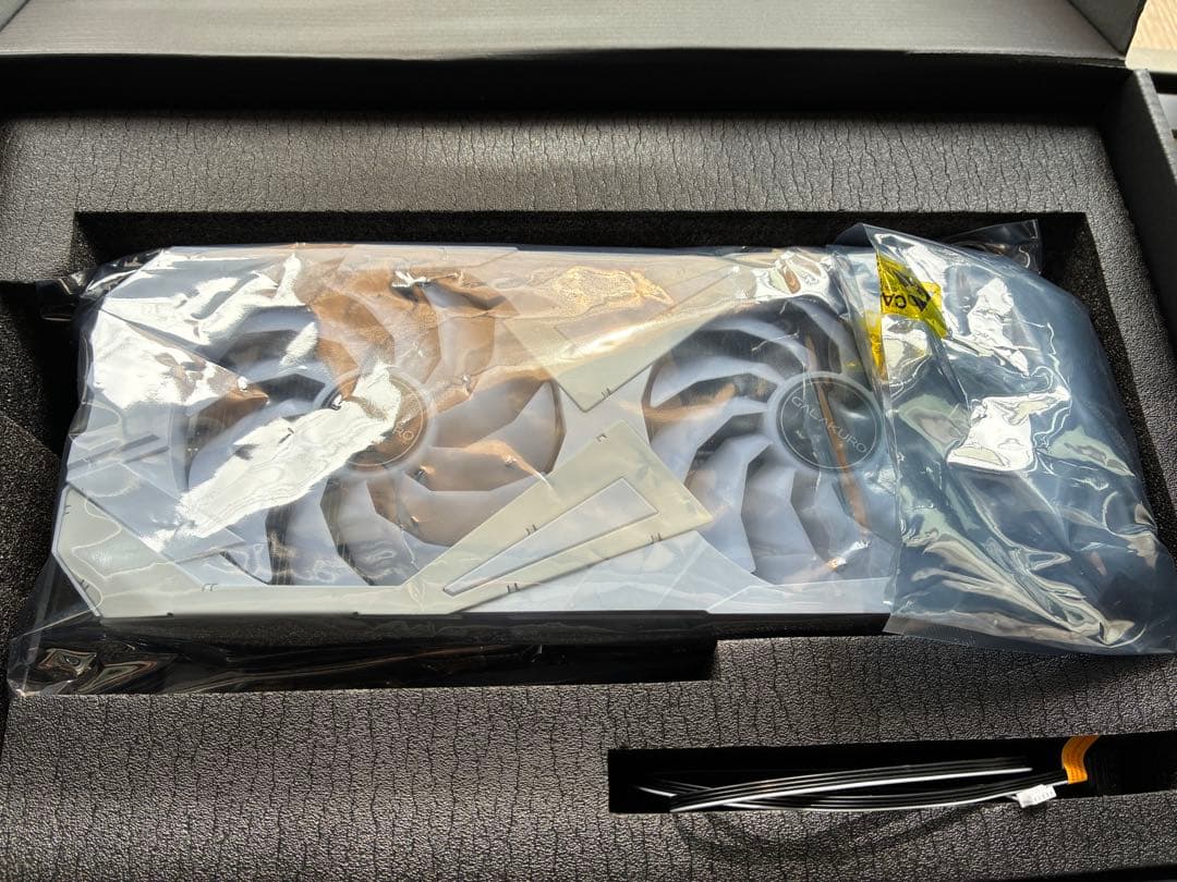 GeForce RTX 3060ti ホワイト