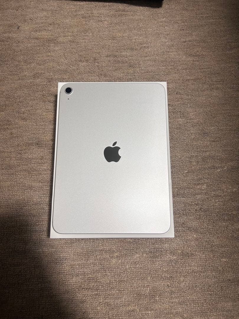 iPad A16 第11世代 128GB Wi-Fi シルバー