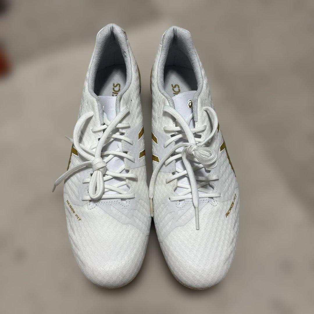 ASICS ラグビースパイクホワイト/ゴールド