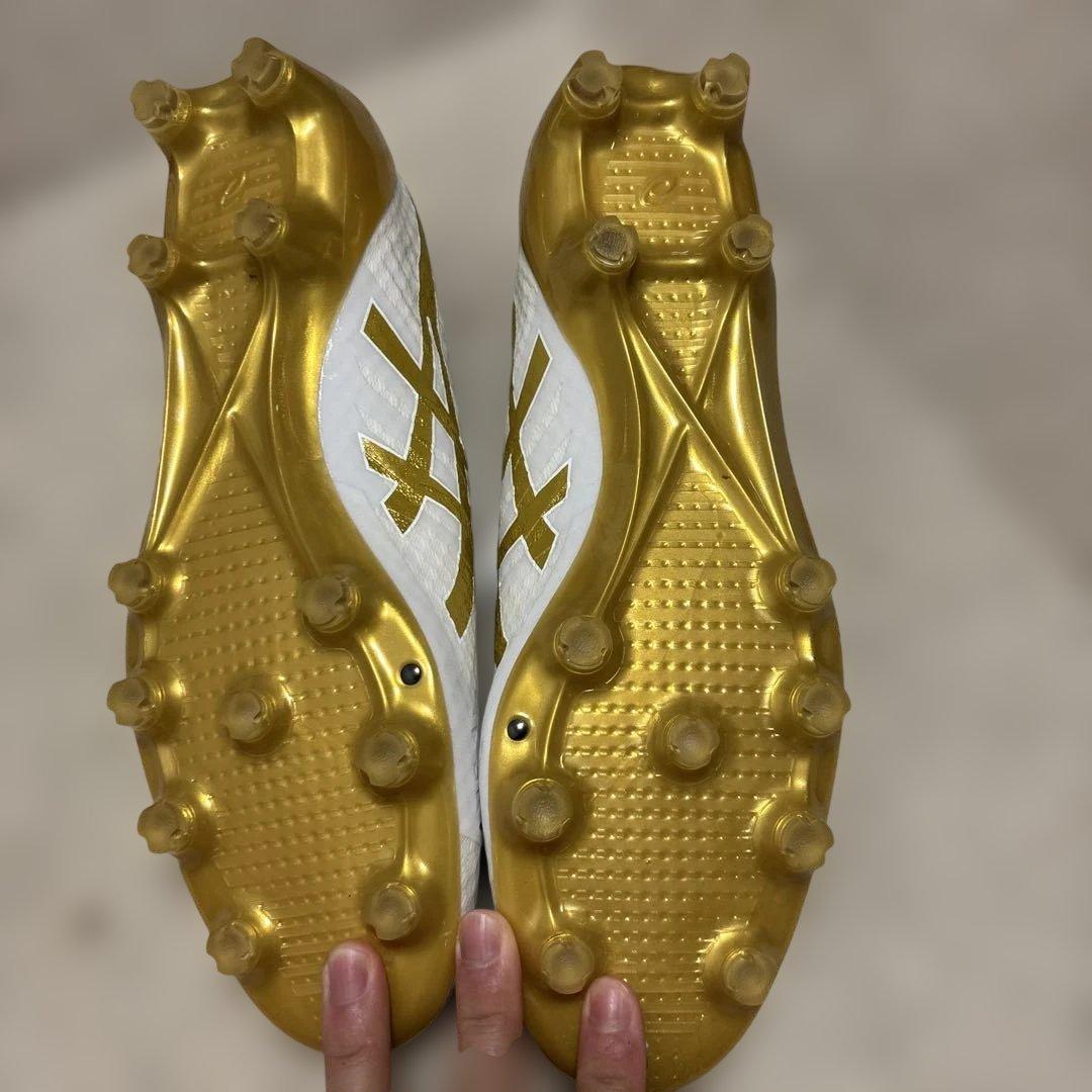 ASICS ラグビースパイクホワイト/ゴールド