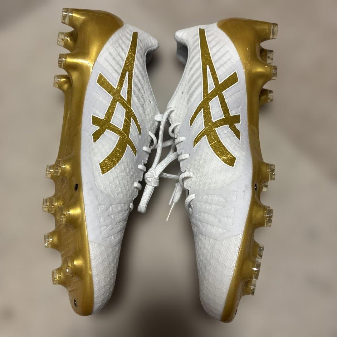 ASICS ラグビースパイクホワイト/ゴールド