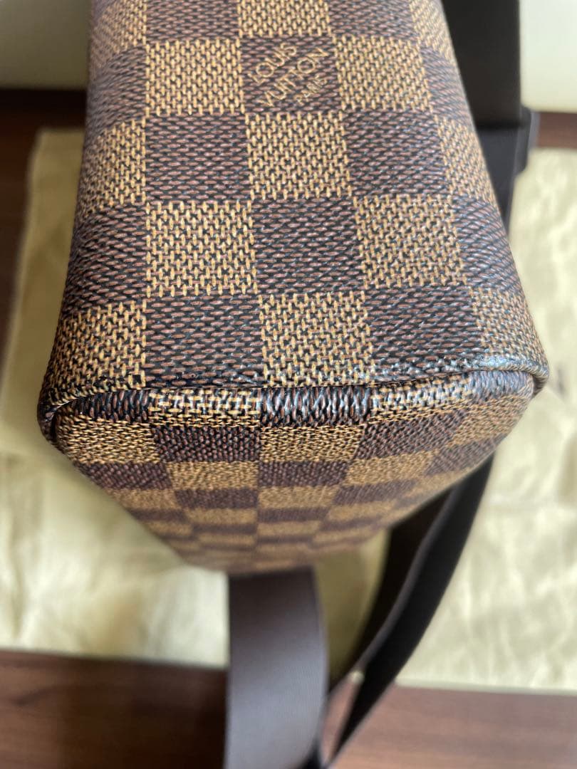 LOUIS VUITTON ダミエショルダーバッグ